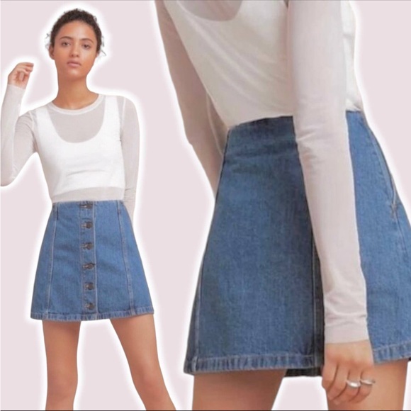 Wilfred Free (Aritzia) Denim Button‑Front Mini Skirt — Size 6 — Like New - Picture 1 of 6